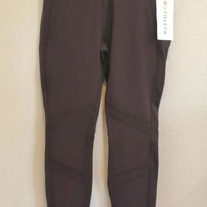 NWT Athleta Summiter Leggings